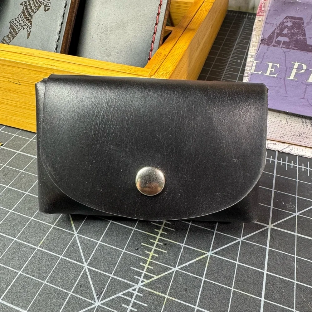 Men’s Black double stacked card wallet business card holder -brown interior